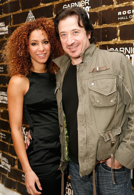 Yvonne Maria Schaefer, Federico Castelluccio
